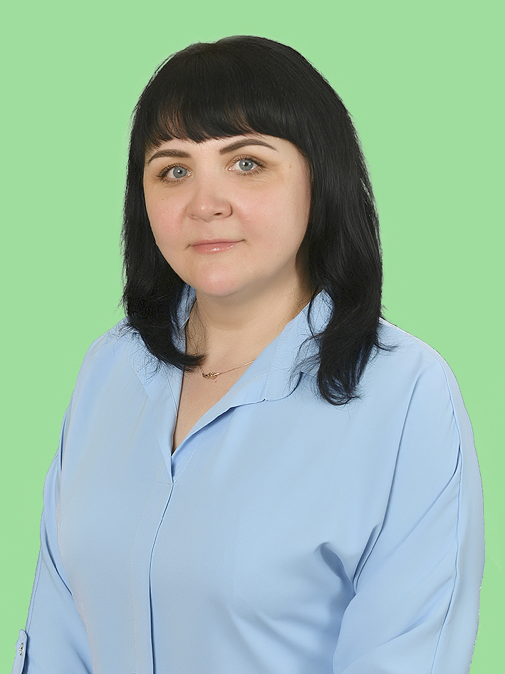 музыкальный руководитель Конопелько Евгения Михайловна.